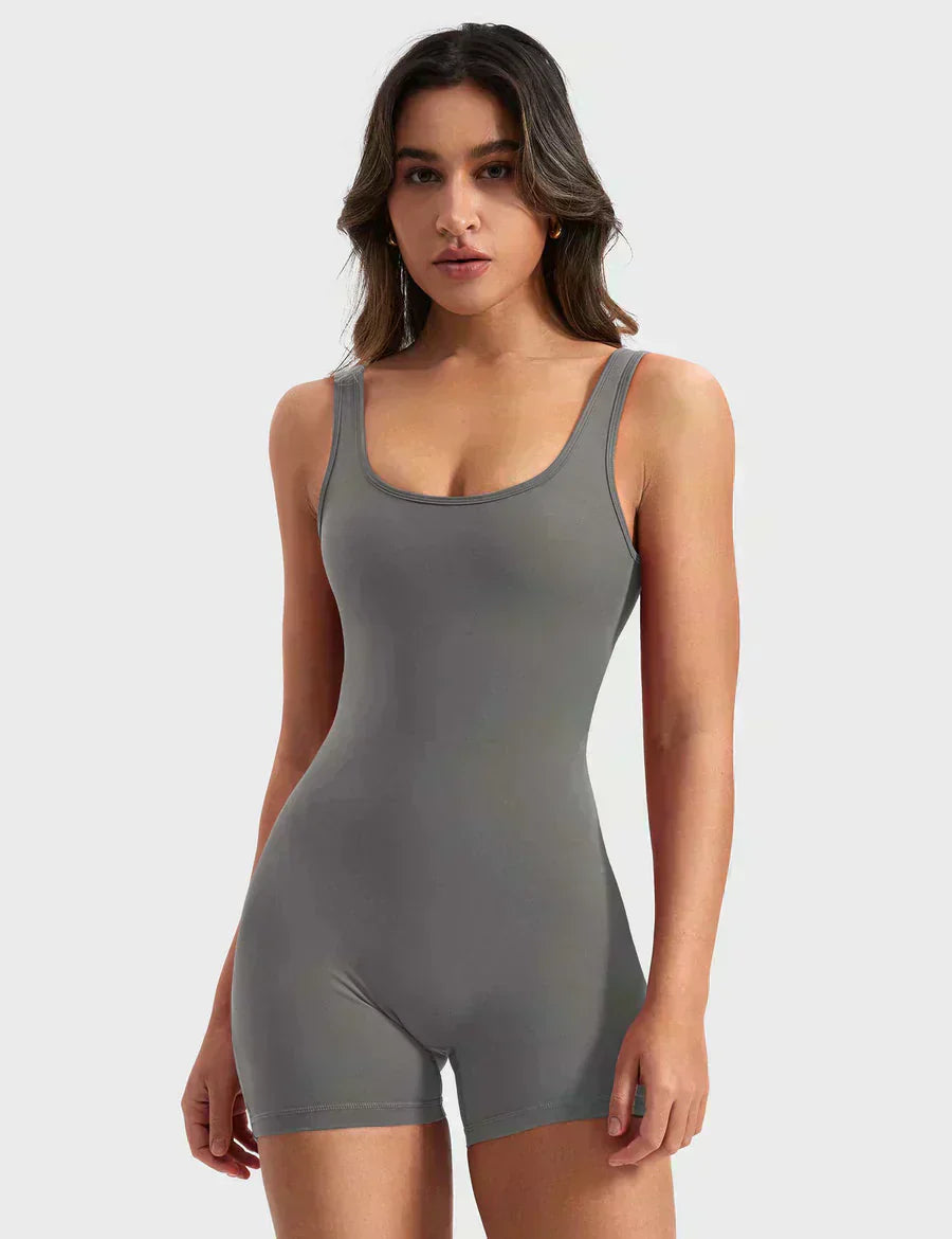 LUMORA™ - VIRAL V-BACK ROMPER